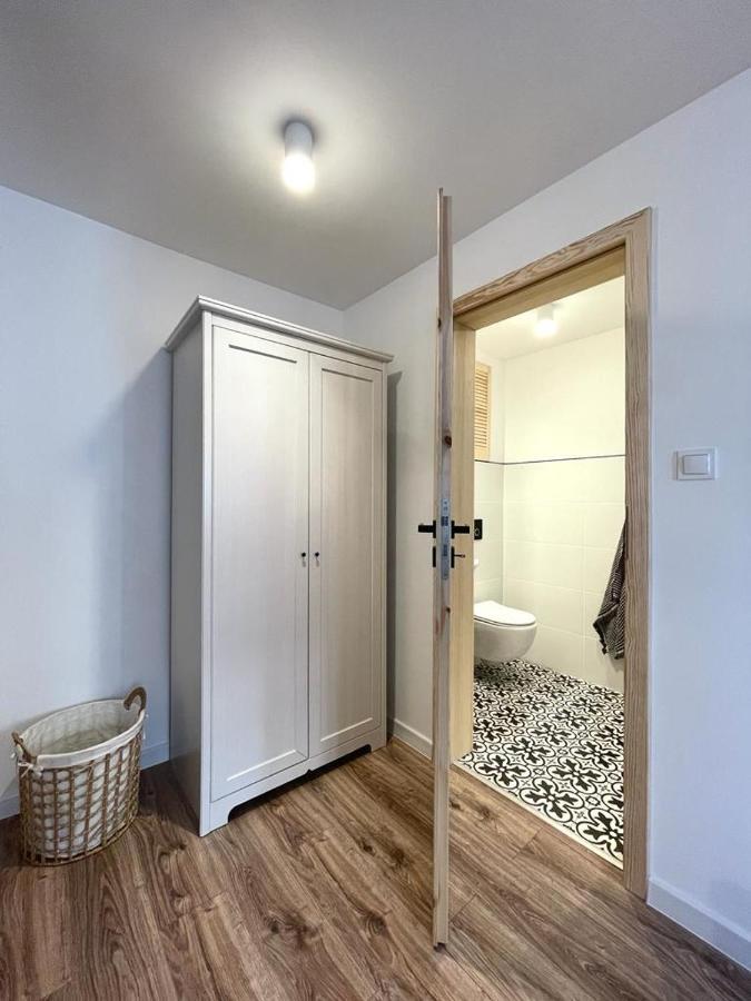 Niron Apartament Ludowa Pila Ngoại thất bức ảnh