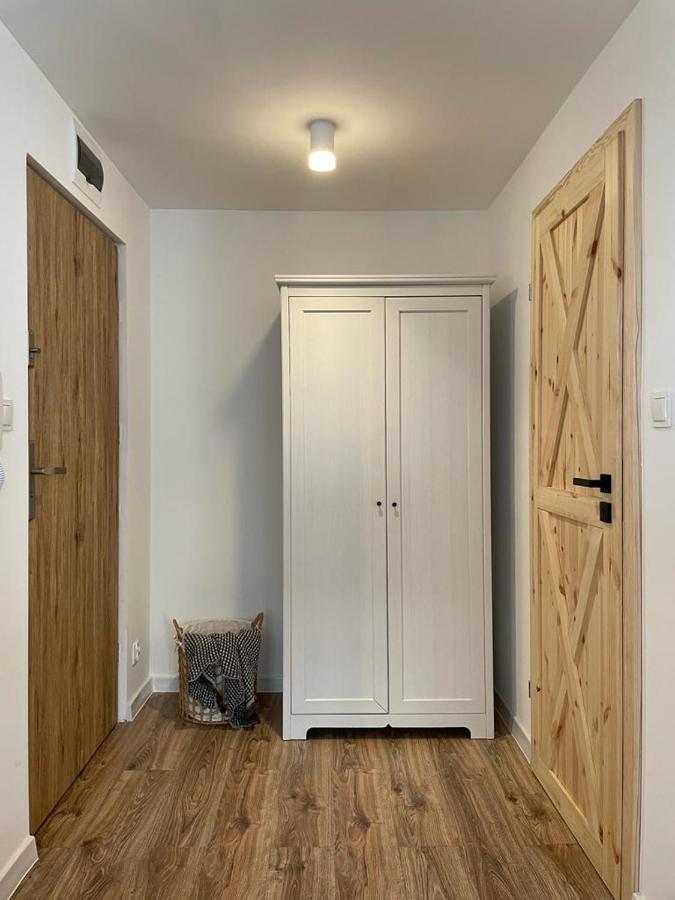 Niron Apartament Ludowa Pila Ngoại thất bức ảnh
