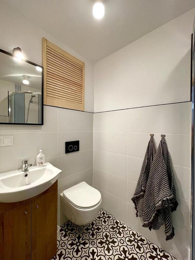 Niron Apartament Ludowa Pila Ngoại thất bức ảnh